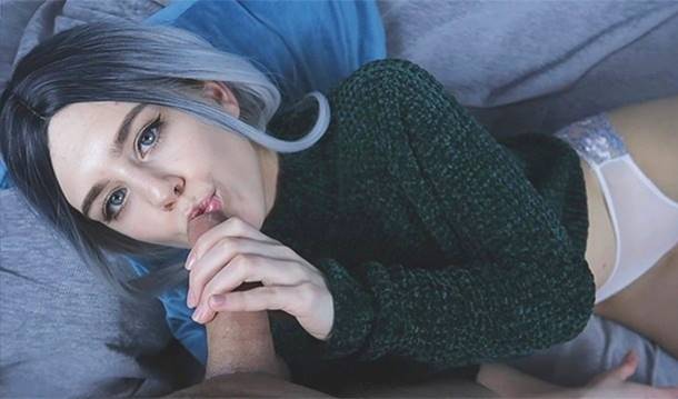 Саратова шлюшка сосет хуй как богиня! Домашнее порно для 247Porno